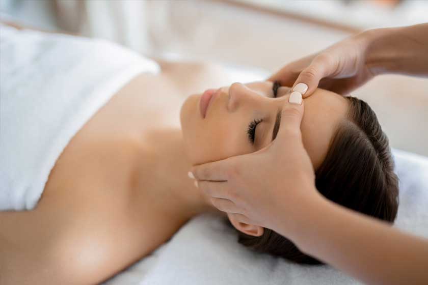Knee Pain Physiotherapy Indian Head Massage
